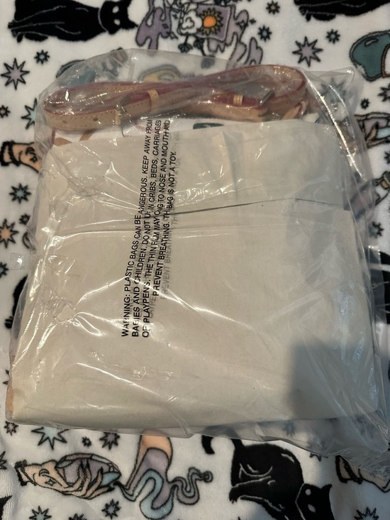 Dooney & Bourke White Oakland Athletics Printed Crossbody Bag - Picture 2 of 6